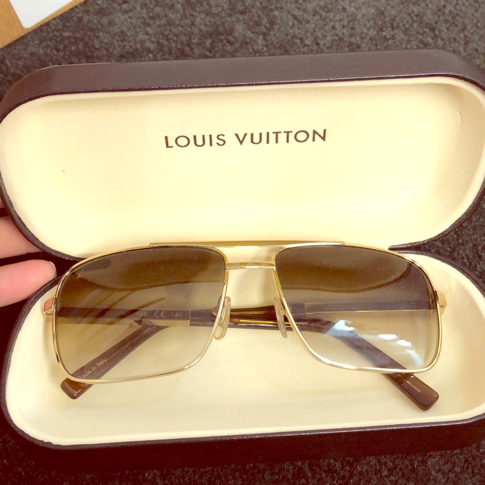 AUTHENTIC LV SUNGLASSES